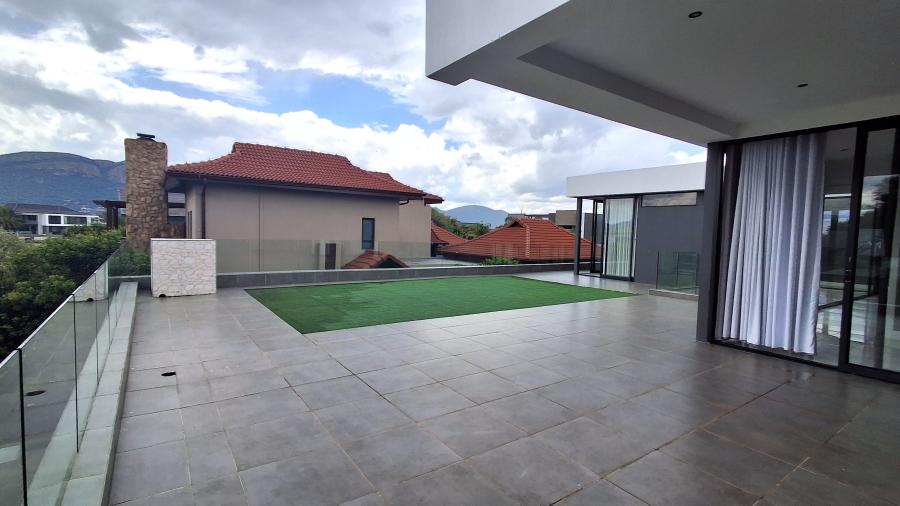 6 Bedroom Property for Sale in The Islands Estates North West